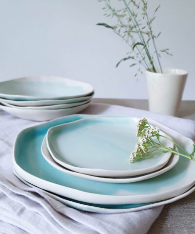 DINNERWARE SETS